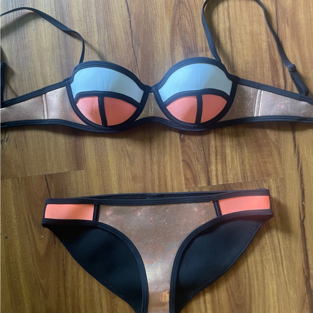 Triangle bikini